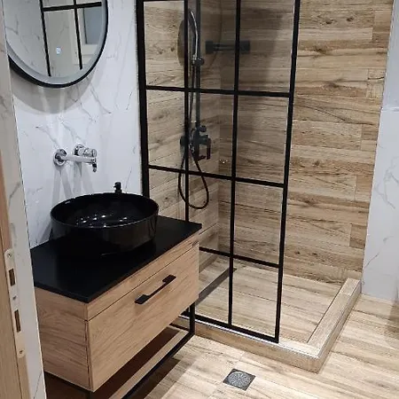 Comfort Corner 75m2 100mbs Apartment *