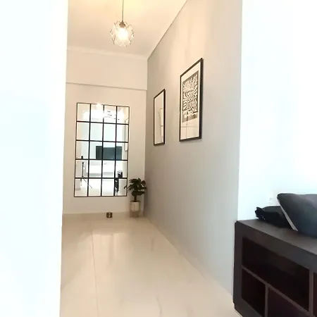 Comfort Corner 75m2 100mbs Apartment Thessaloniki