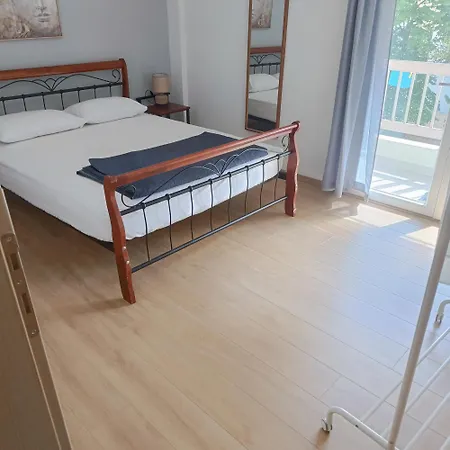 Apartment Comfort Corner 75m2 100mbs